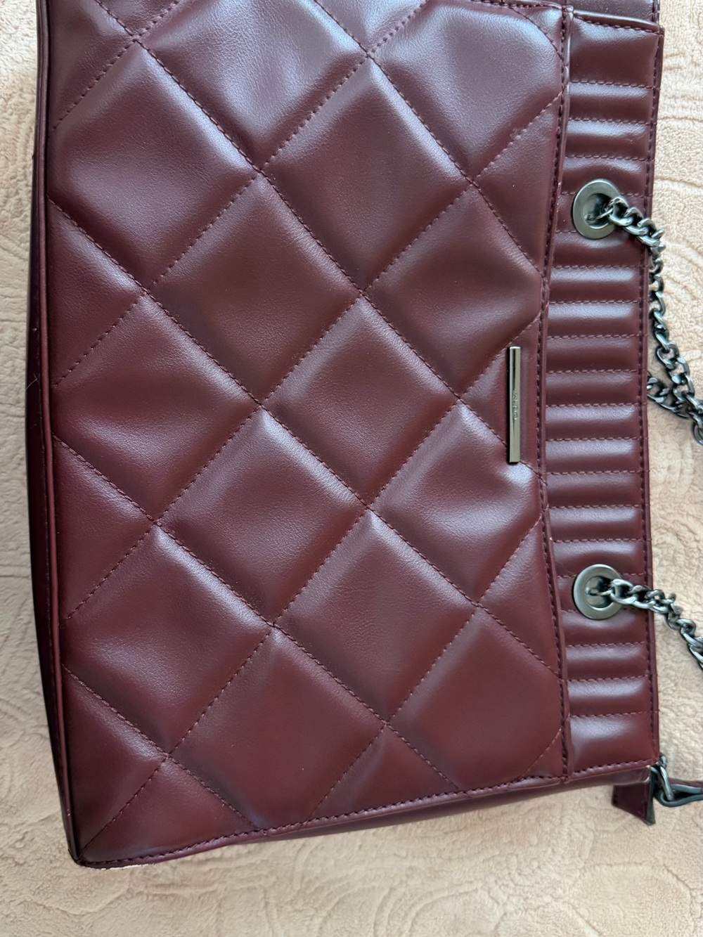 Aldo Quilted Shoulder Bag in Burgundy with Chain Strap